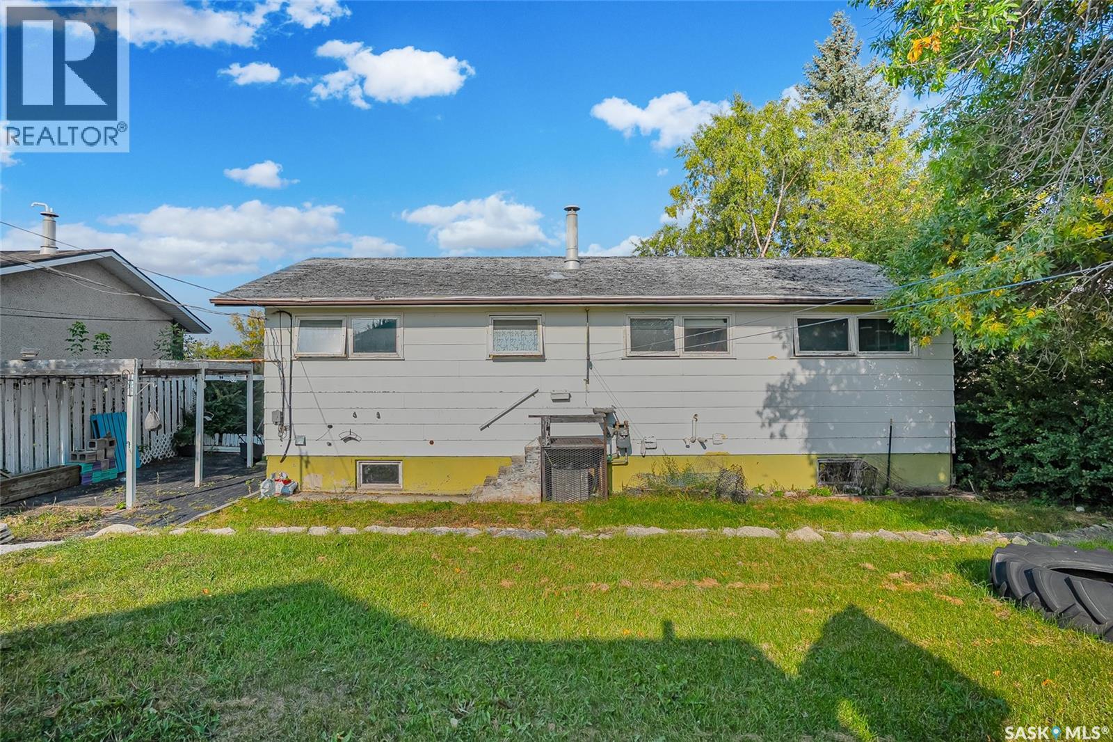 308 3rd Avenue, Young, Saskatchewan  S0K 4Y0 - Photo 33 - SK017803