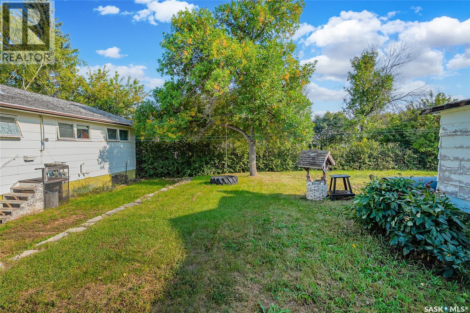 308 3rd Avenue, Young, Saskatchewan  S0K 4Y0 - Photo 34 - SK017803