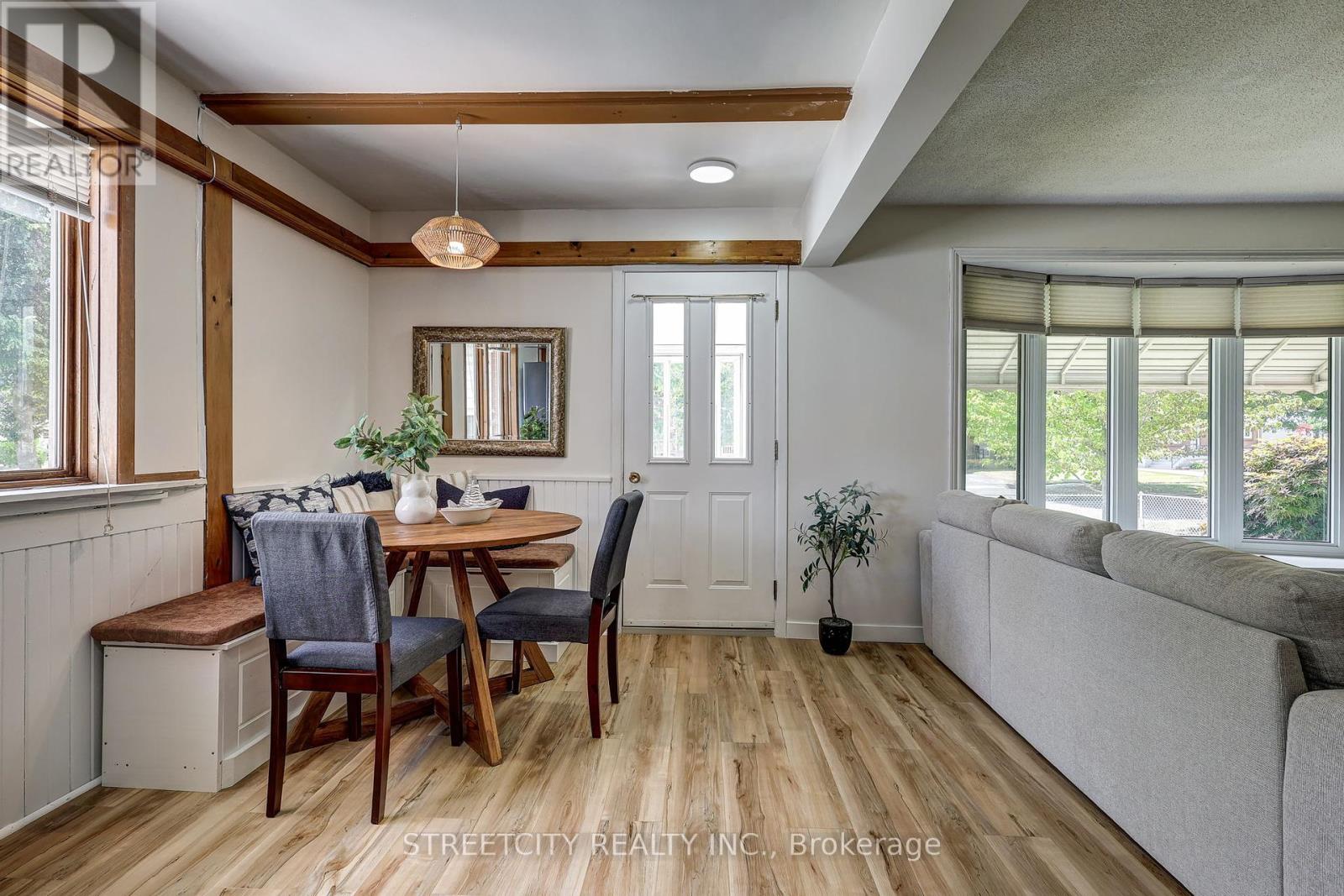 260 Tweedsmuir Avenue, London East, Ontario  N5W 1L3 - Photo 17 - X12388899
