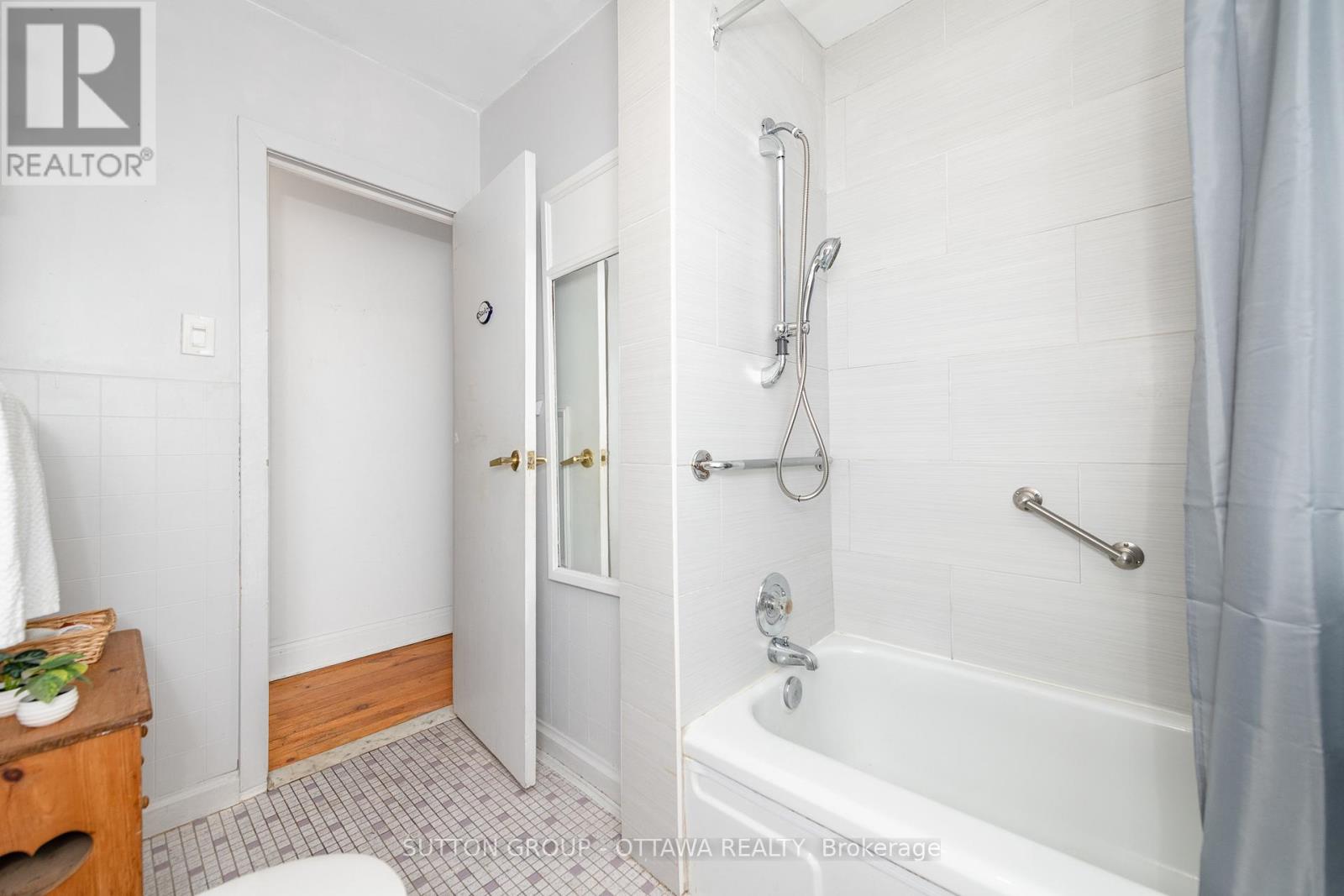 186 Mcgillivray Street, Ottawa, Ontario  K1S 1K8 - Photo 30 - X12393155