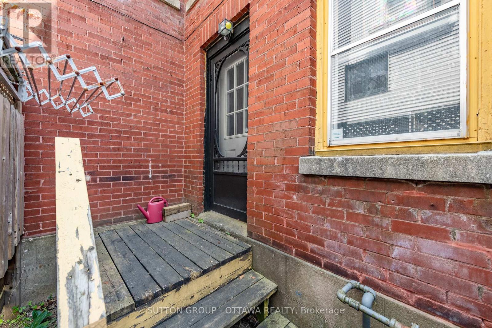 186 Mcgillivray Street, Ottawa, Ontario  K1S 1K8 - Photo 37 - X12393155