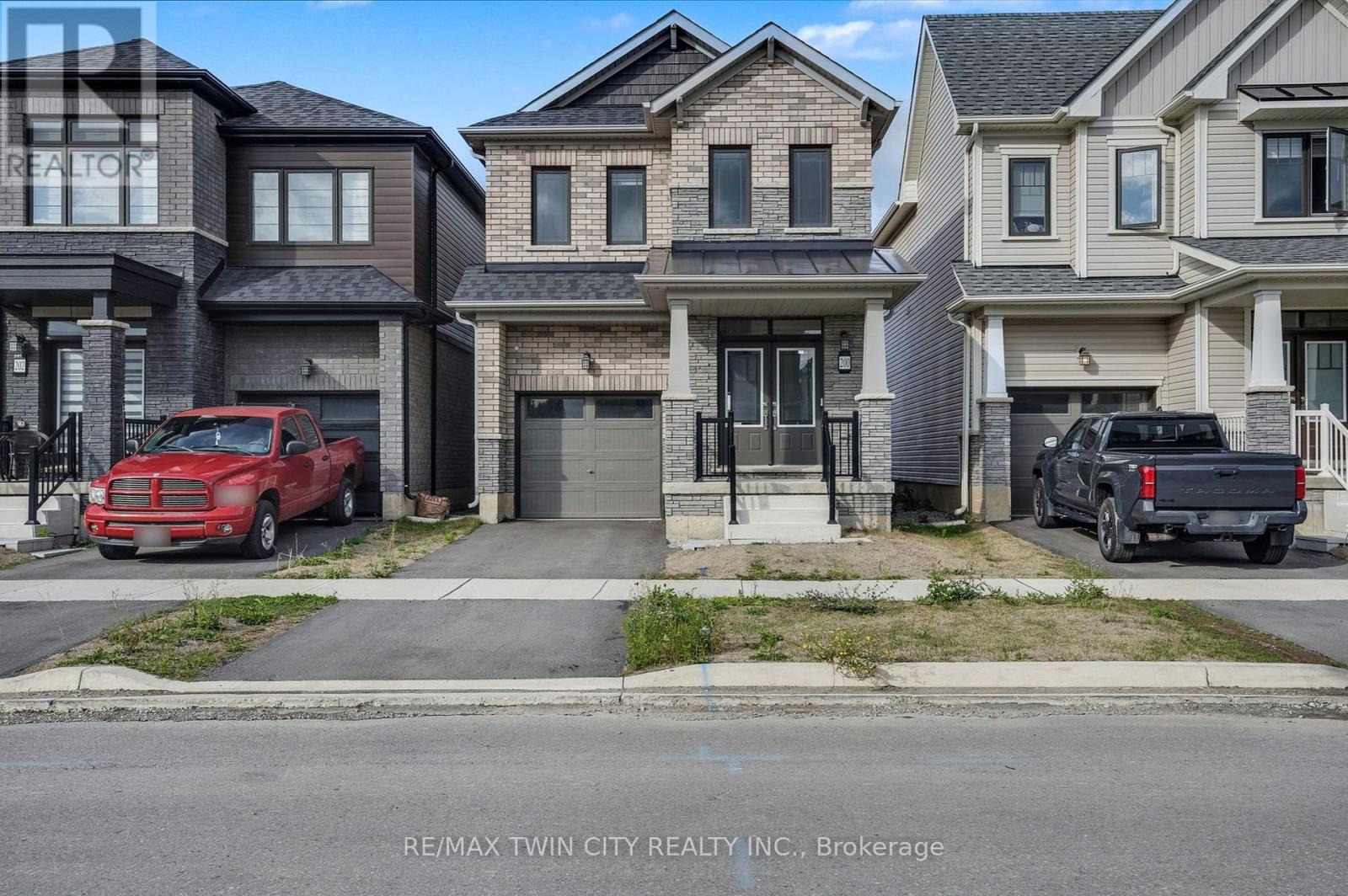 200 Wilmot Road, Brantford, Ontario  N3T 0W7 - Photo 2 - X12393138