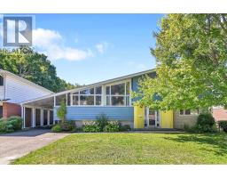 14 Davison Avenue, Brockville, Ca