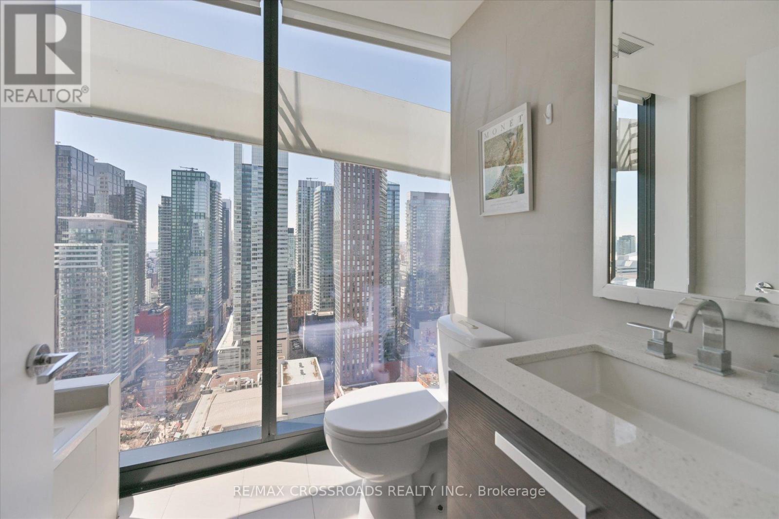 3006 - 224 King Street W, Toronto, Ontario  M5H 0A6 - Photo 18 - C12393146