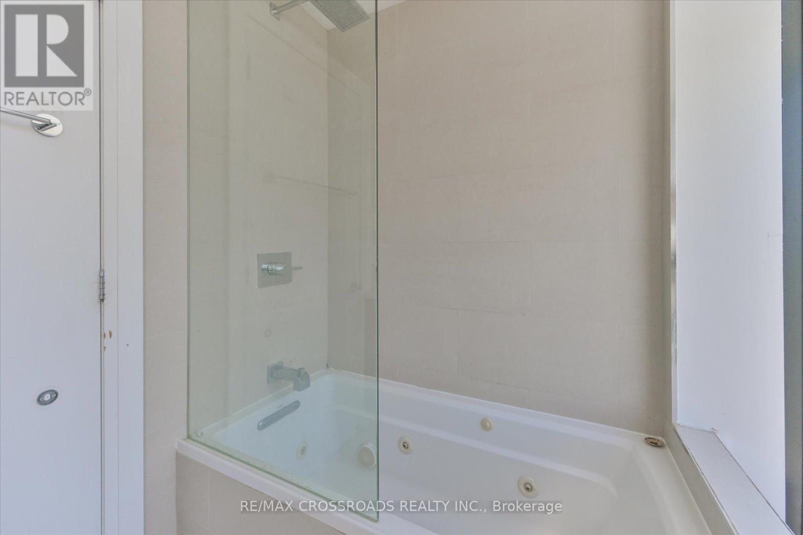 3006 - 224 King Street W, Toronto, Ontario  M5H 0A6 - Photo 19 - C12393146