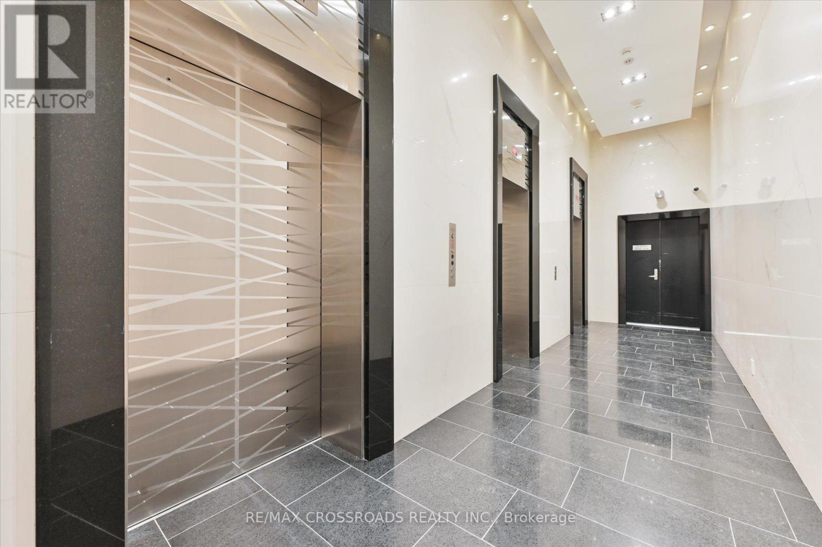 3006 - 224 King Street W, Toronto, Ontario  M5H 0A6 - Photo 3 - C12393146
