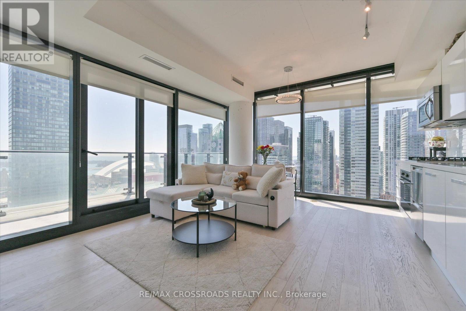 3006 - 224 King Street W, Toronto, Ontario  M5H 0A6 - Photo 7 - C12393146