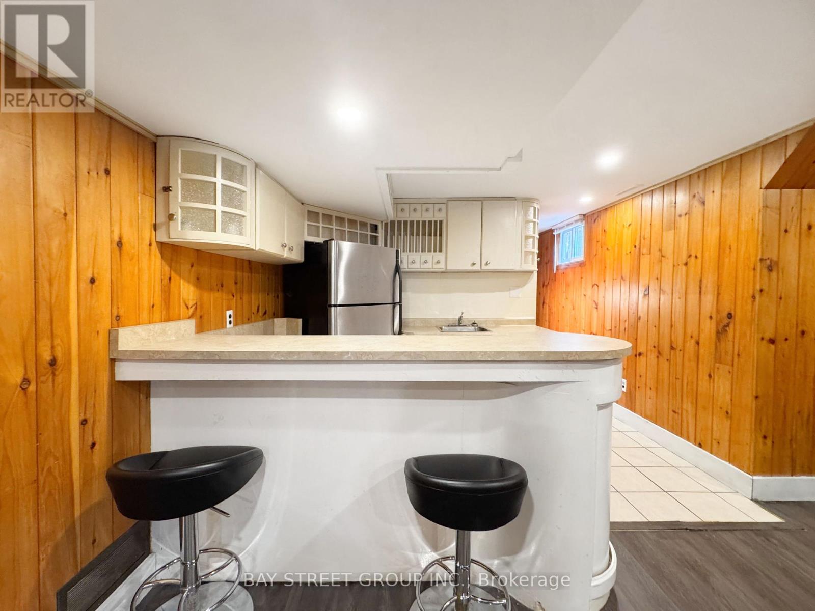 Basement - 8 Middle Street, Georgina, Ontario  L0E 1R0 - Photo 12 - N12393149