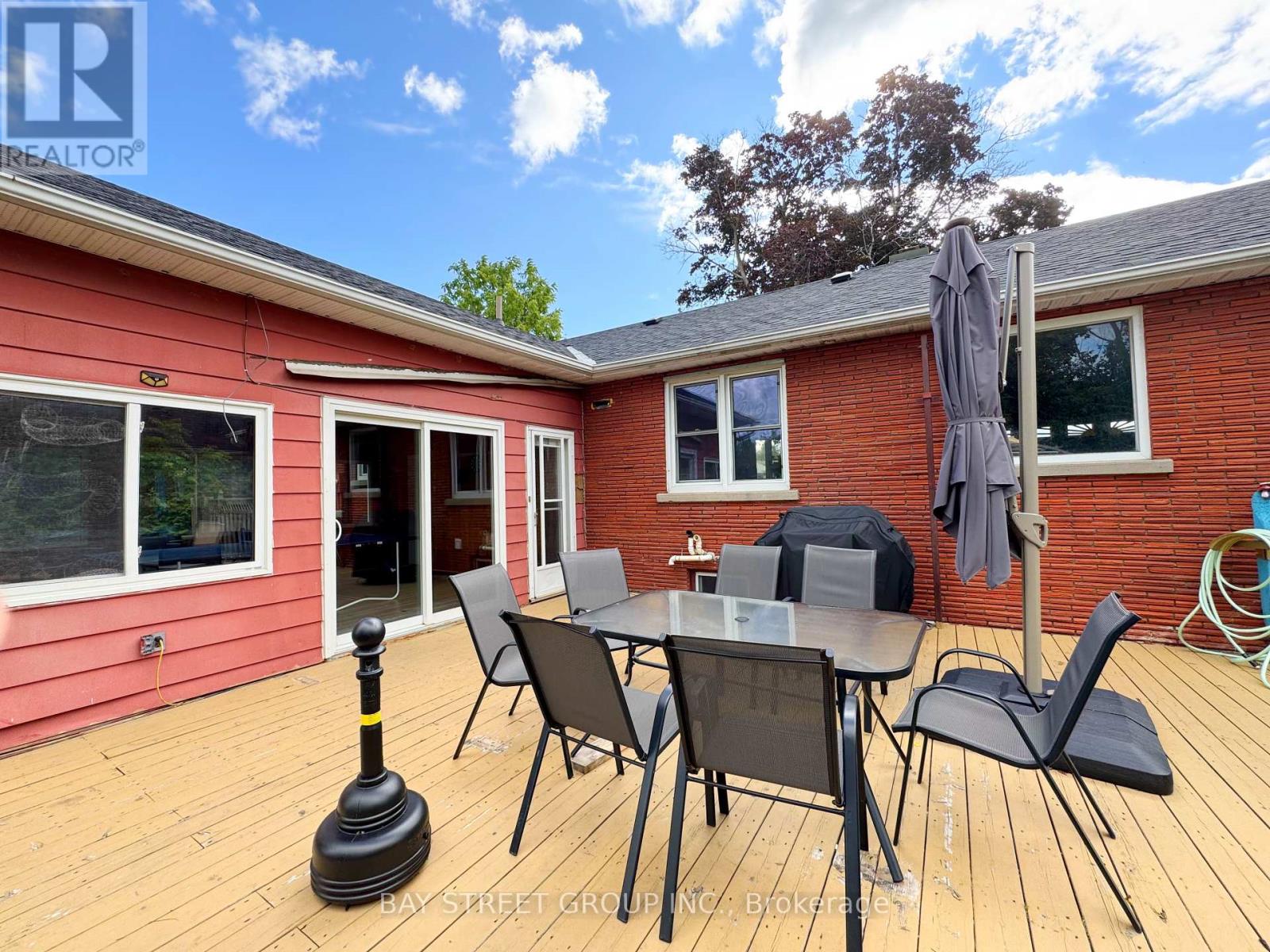 Basement - 8 Middle Street, Georgina, Ontario  L0E 1R0 - Photo 22 - N12393149