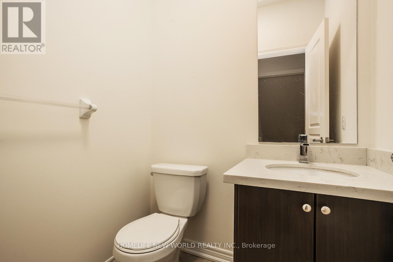 39 Cherna Avenue S, Markham, Ontario  L6C 0X5 - Photo 14 - N12393162