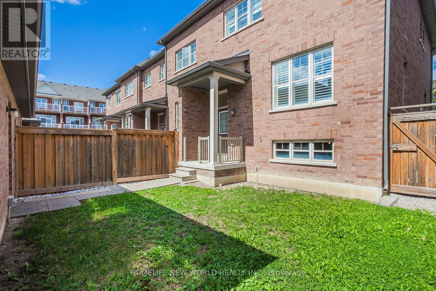 39 Cherna Avenue S, Markham, Ontario  L6C 0X5 - Photo 23 - N12393162