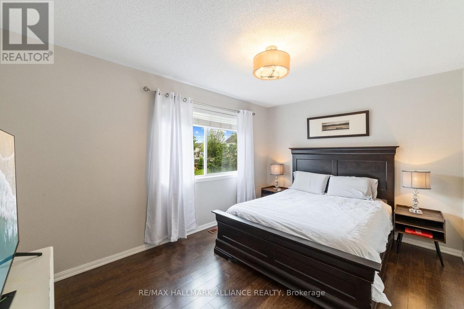 2185 Baronwood Drive, Oakville (Wm Westmount), Ontario  L6M 4S4 - Photo 15 - W12393156