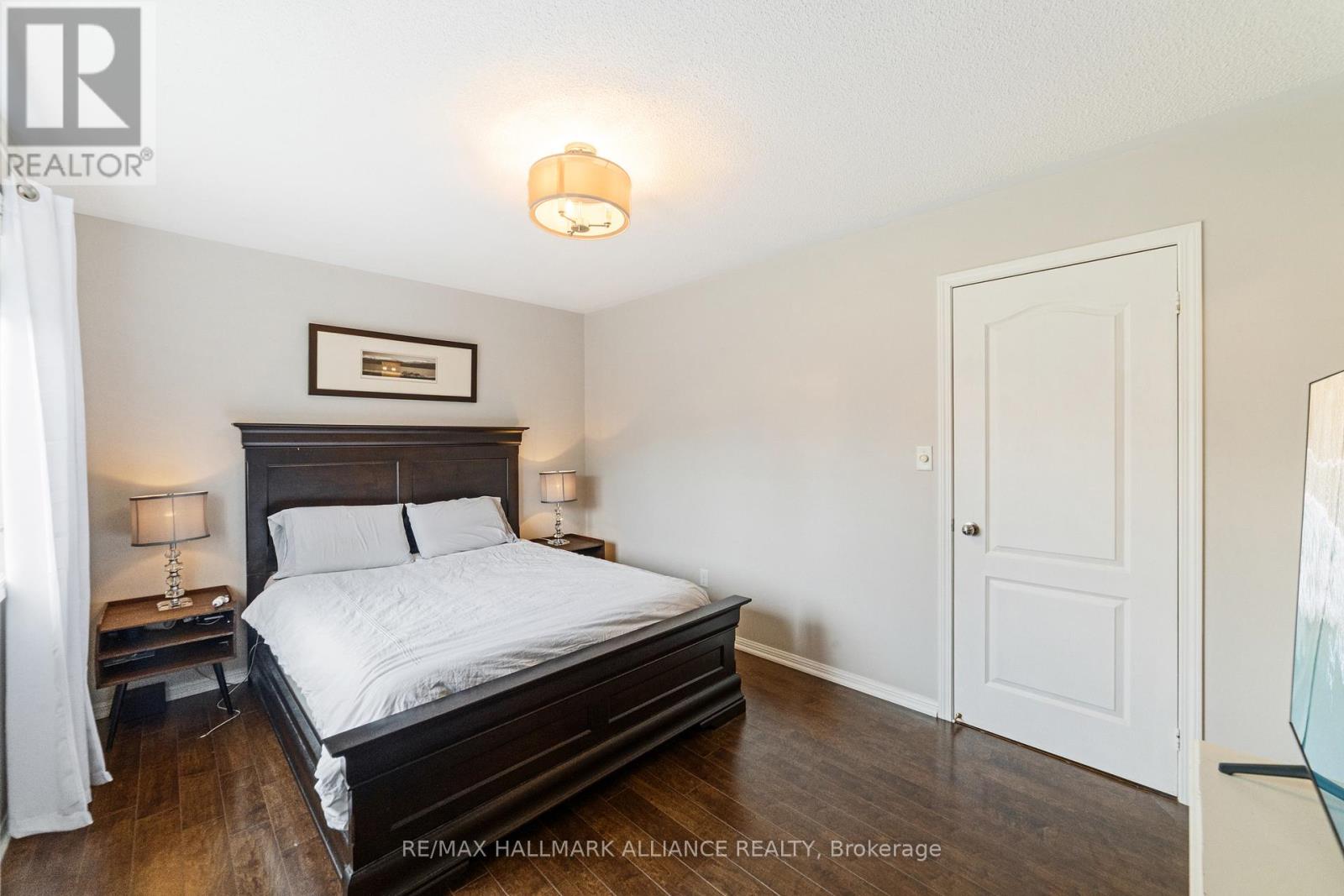 2185 Baronwood Drive, Oakville (Wm Westmount), Ontario  L6M 4S4 - Photo 16 - W12393156