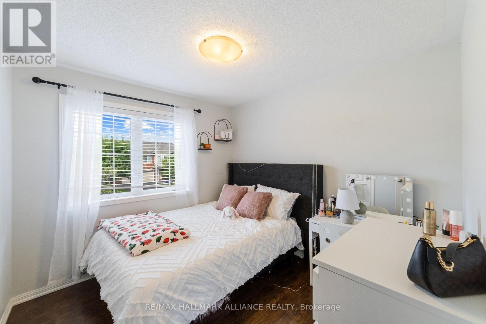 2185 Baronwood Drive, Oakville (Wm Westmount), Ontario  L6M 4S4 - Photo 19 - W12393156