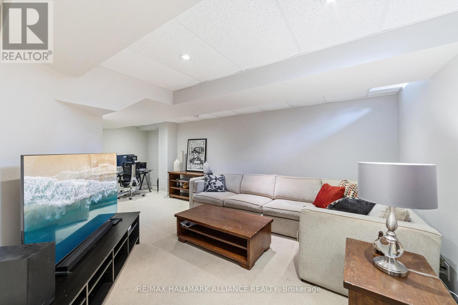 2185 Baronwood Drive, Oakville (Wm Westmount), Ontario  L6M 4S4 - Photo 24 - W12393156