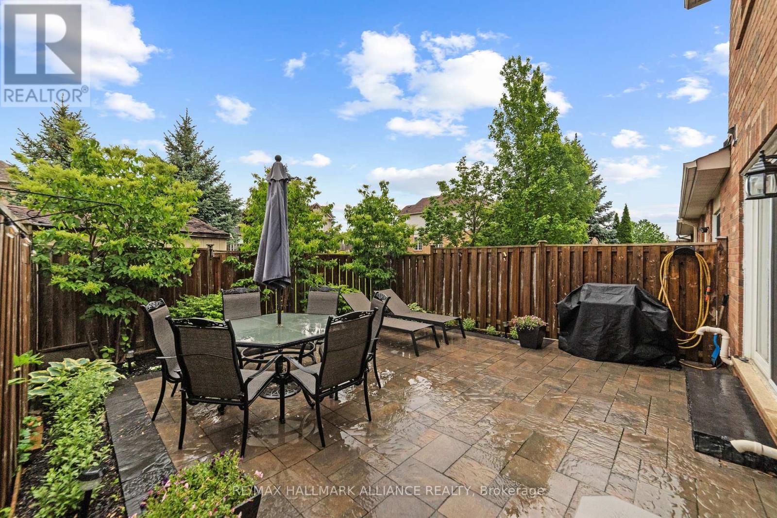 2185 Baronwood Drive, Oakville (Wm Westmount), Ontario  L6M 4S4 - Photo 25 - W12393156