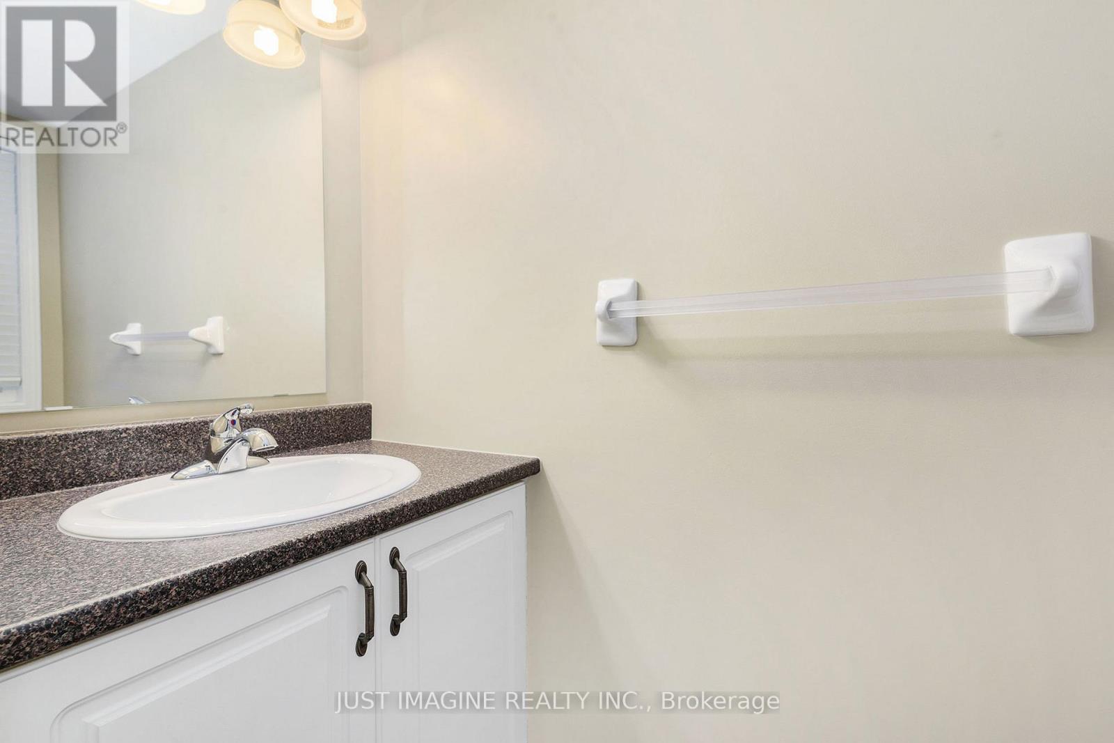 105 Caithness Private, Ottawa, Ontario  K1W 0G4 - Photo 6 - X12393172