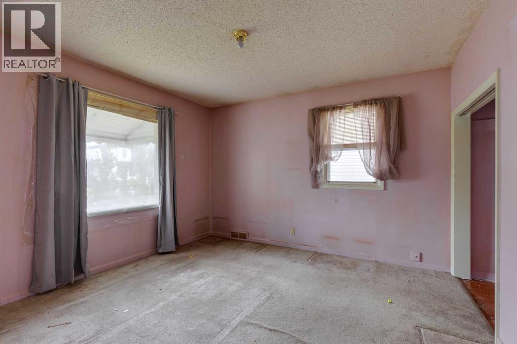 2240 35 Street Sw, Calgary, Alberta  T3E 2X8 - Photo 13 - A2254308