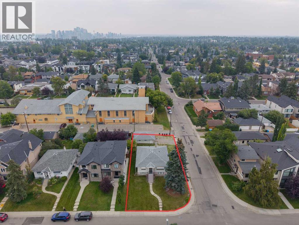 2240 35 Street Sw, Calgary, Alberta  T3E 2X8 - Photo 3 - A2254308