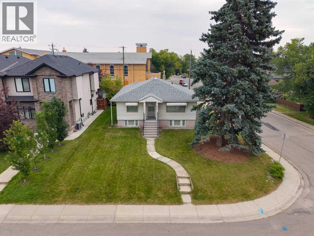 2240 35 Street Sw, Calgary, Alberta  T3E 2X8 - Photo 11 - A2254308