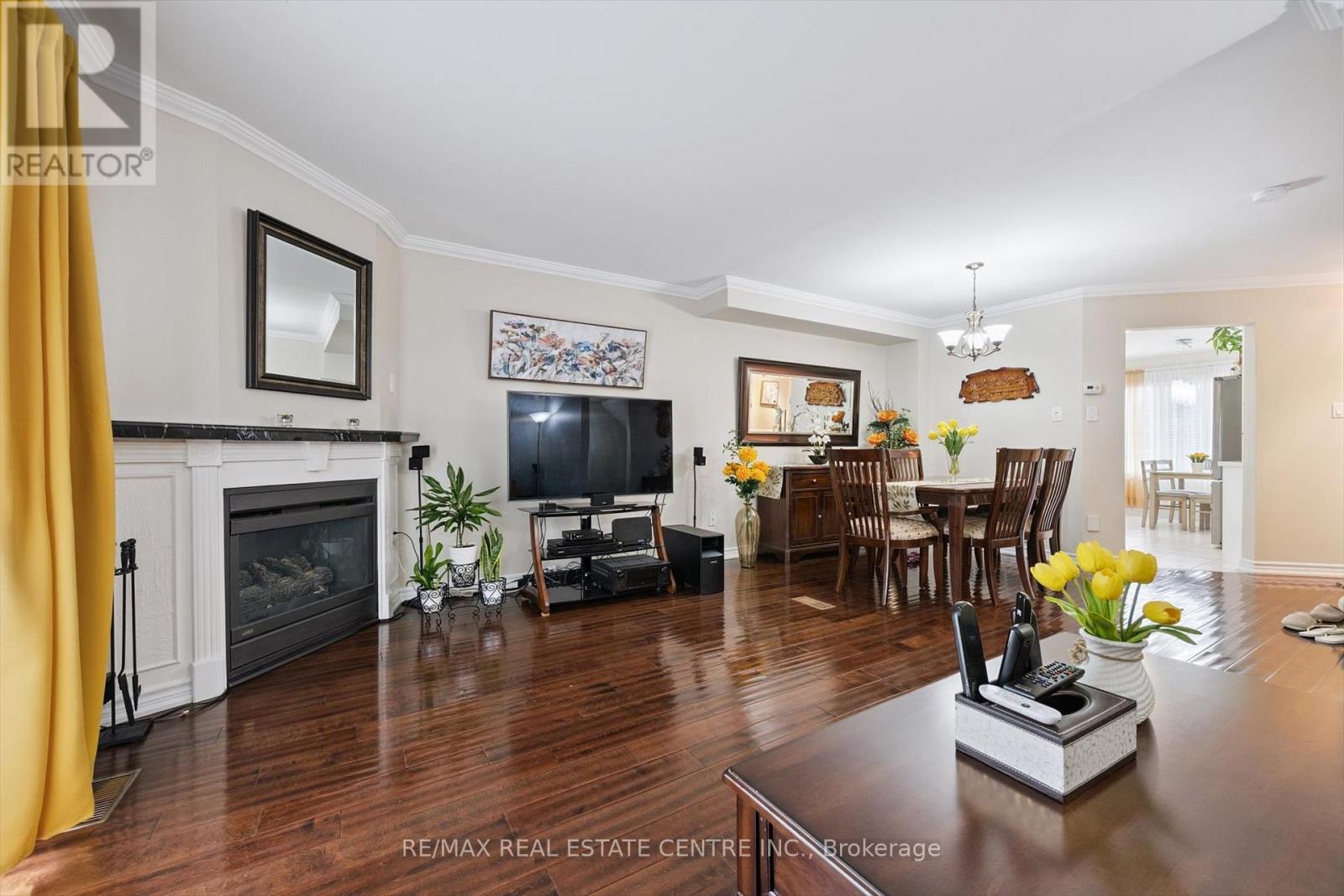 665d Scarlett Road, Toronto, Ontario  M9P 2T2 - Photo 15 - W12393164