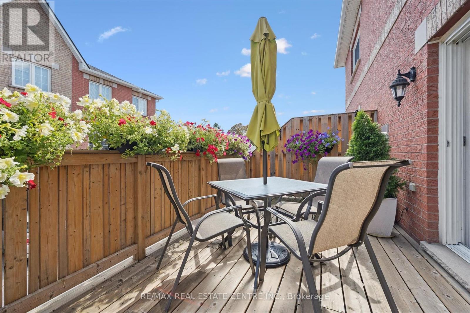 665d Scarlett Road, Toronto, Ontario  M9P 2T2 - Photo 17 - W12393164