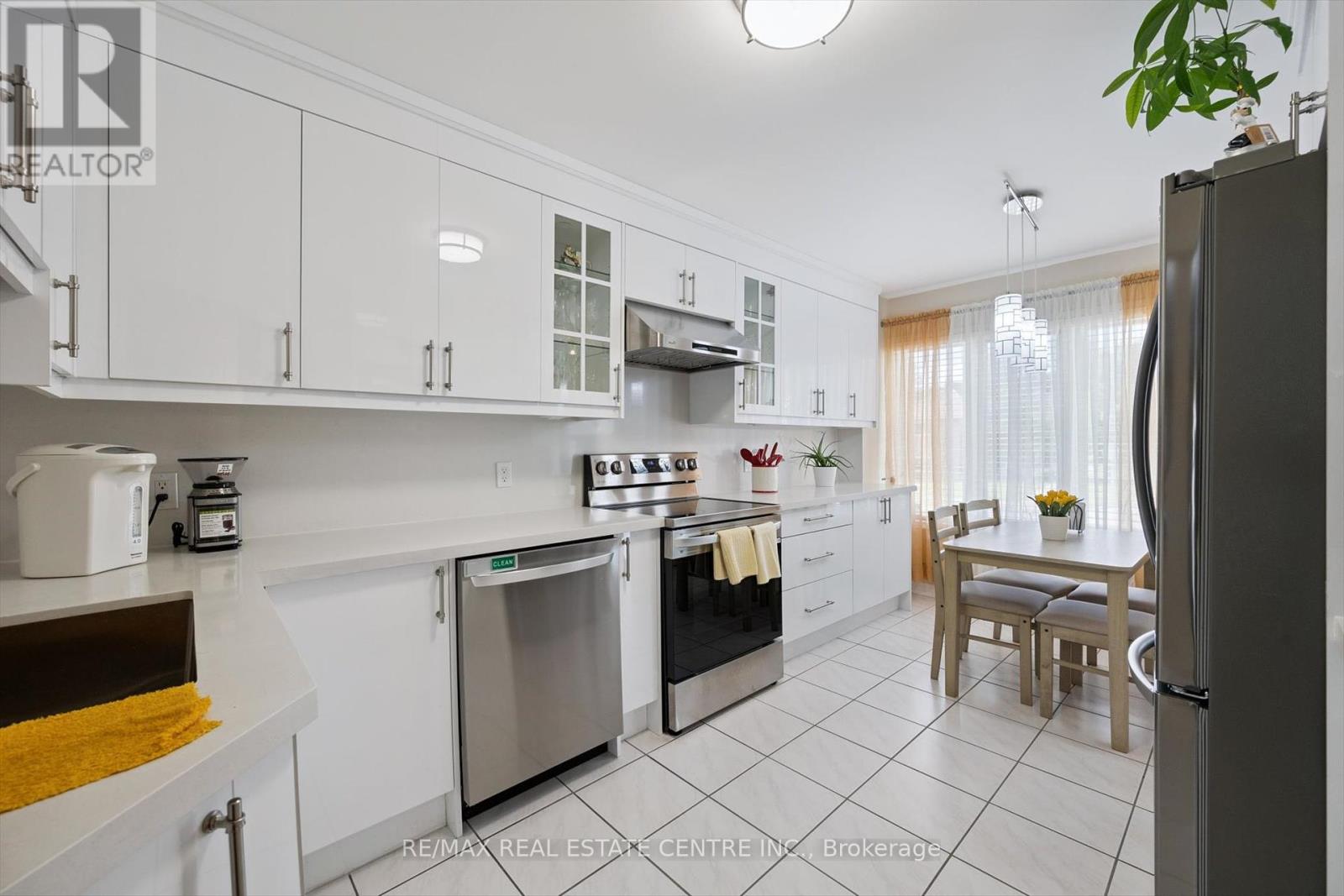 Property at 665D SCARLETT ROAD image 5
