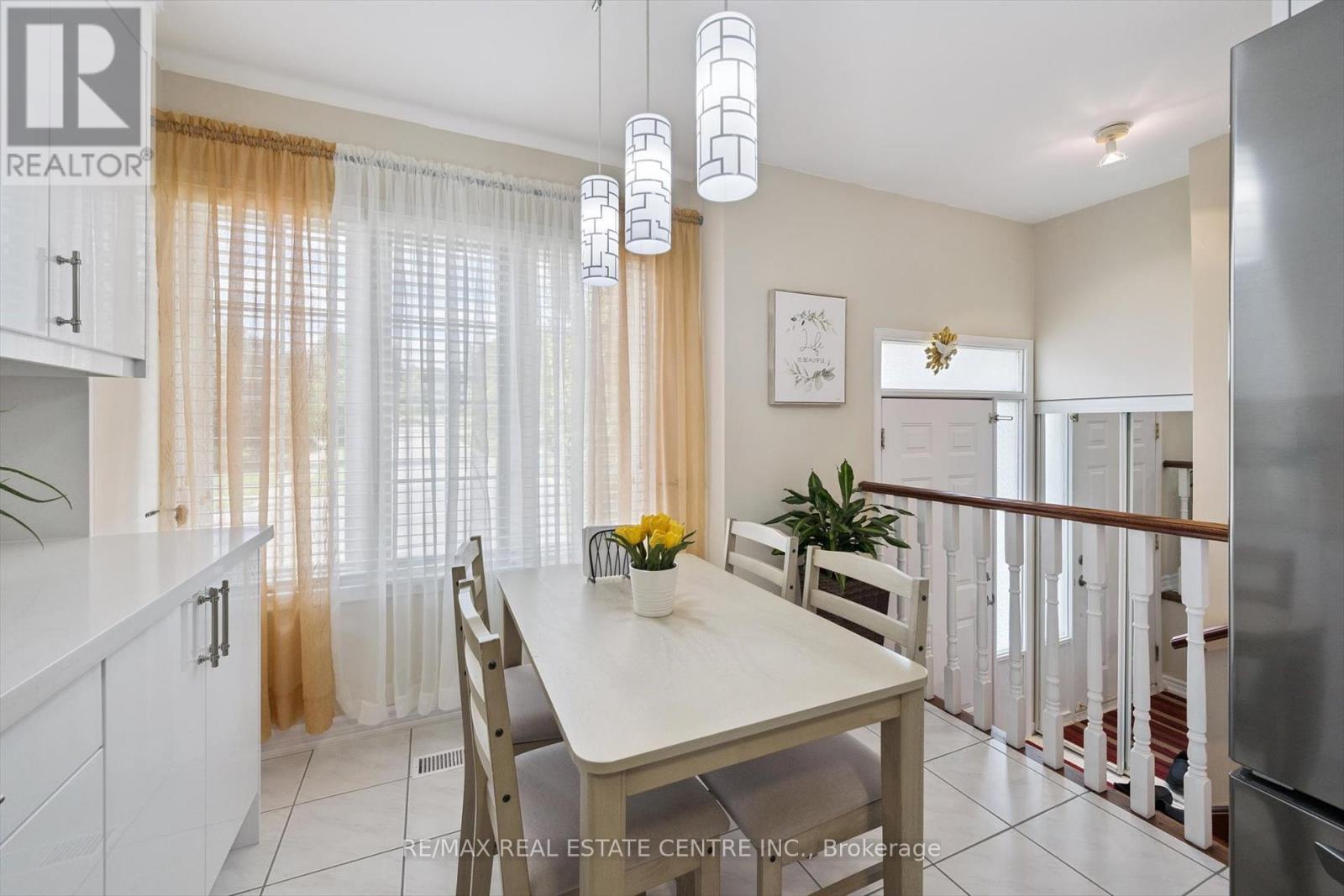 665d Scarlett Road, Toronto, Ontario  M9P 2T2 - Photo 7 - W12393164
