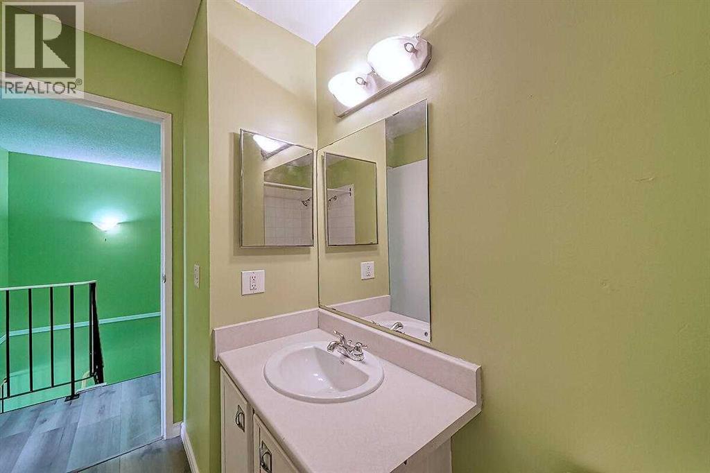 206, 2200 Woodview Drive Sw, Calgary, Alberta  T2W 3N6 - Photo 31 - A2253972