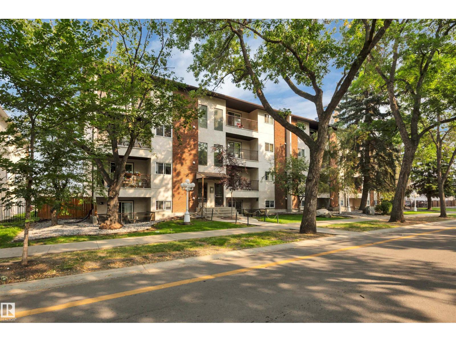 #109 10520 80 AV NW, Edmonton, Alberta