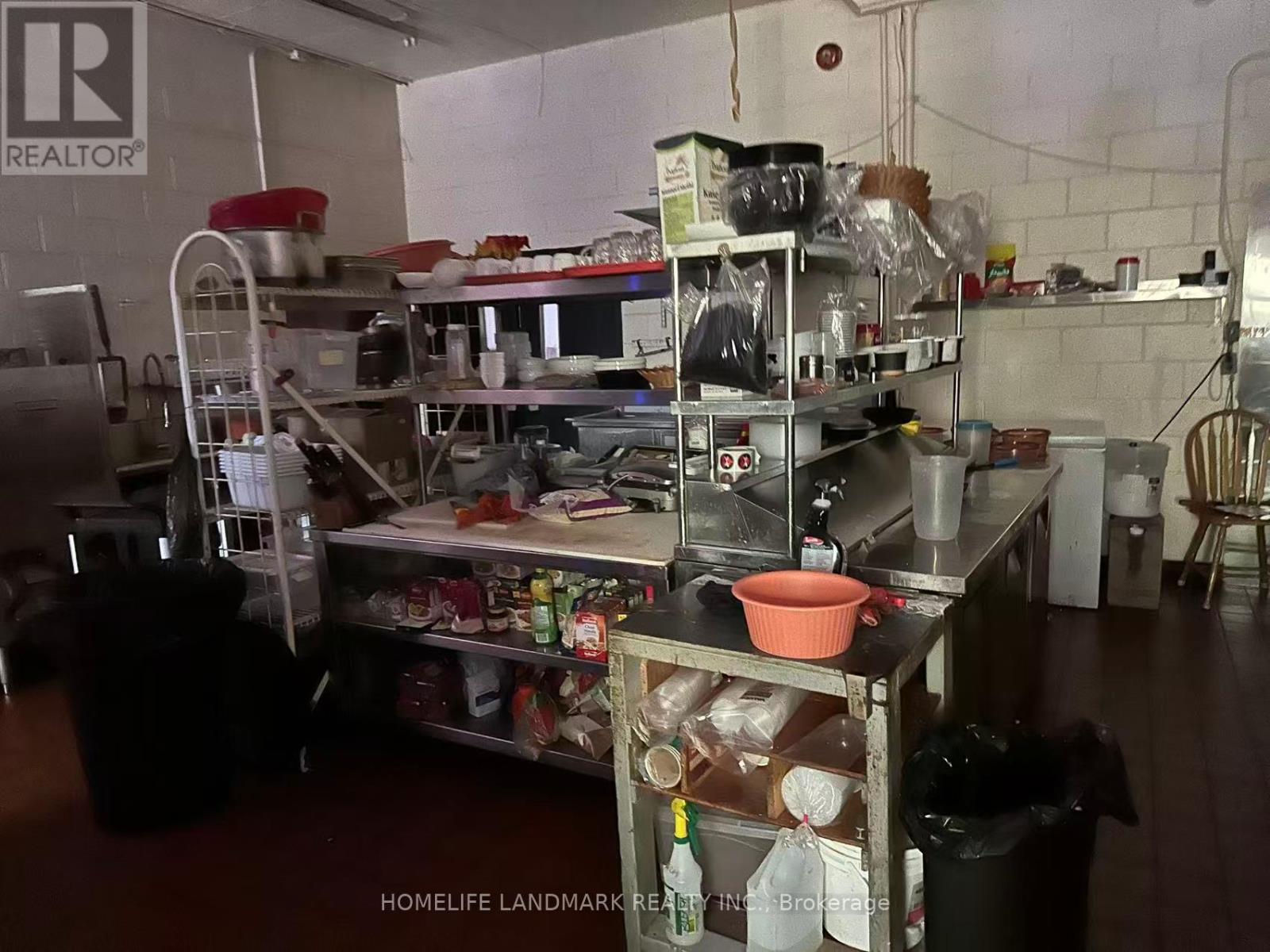3786 Main Street, Niagara Falls (Chippawa), Ontario  L2G 6B2 - Photo 20 - X12393177