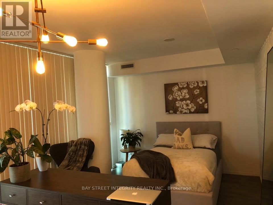 603 - 75 St Nicholas Street, Toronto, Ontario  M4Y 0A5 - Photo 5 - C12393187