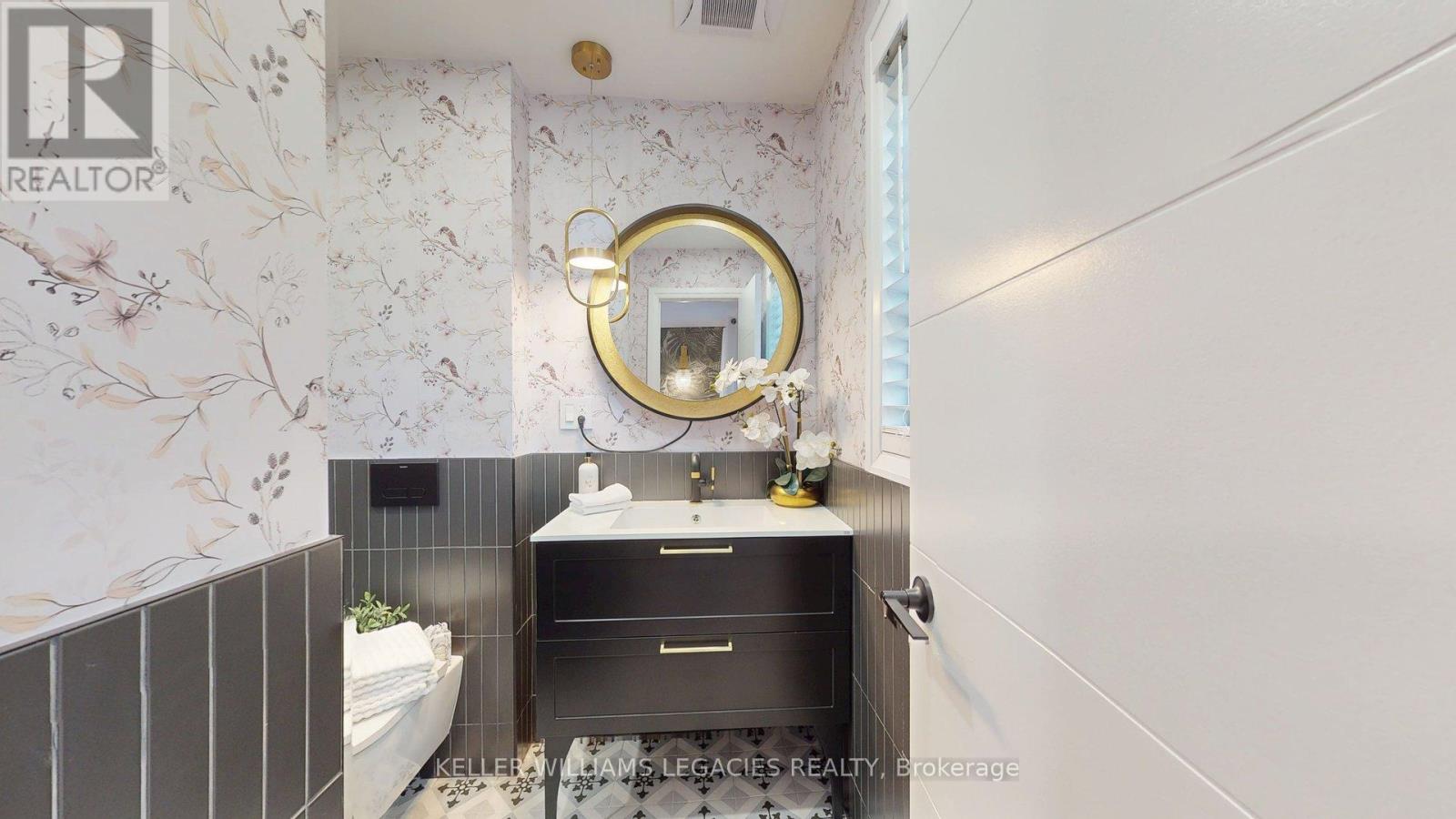 117 Glebemount Avenue, Toronto (Danforth), Ontario  M4C 3R9 - Photo 21 - E12393200