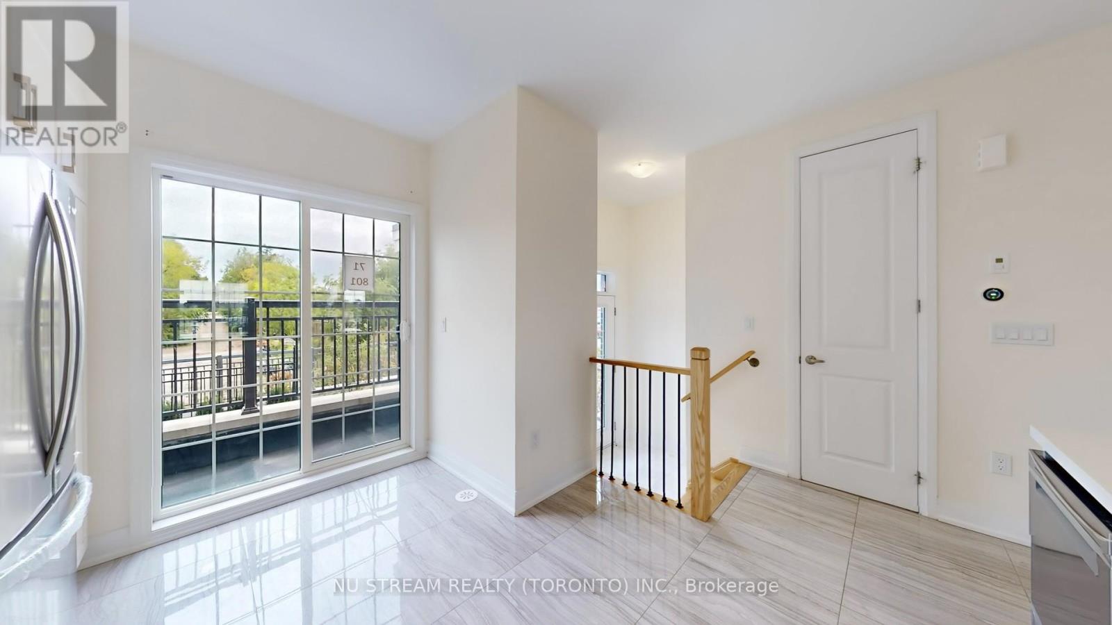 68 Clippers Crescent, Whitchurch-Stouffville, Ontario  L4A 4X7 - Photo 17 - N12393192
