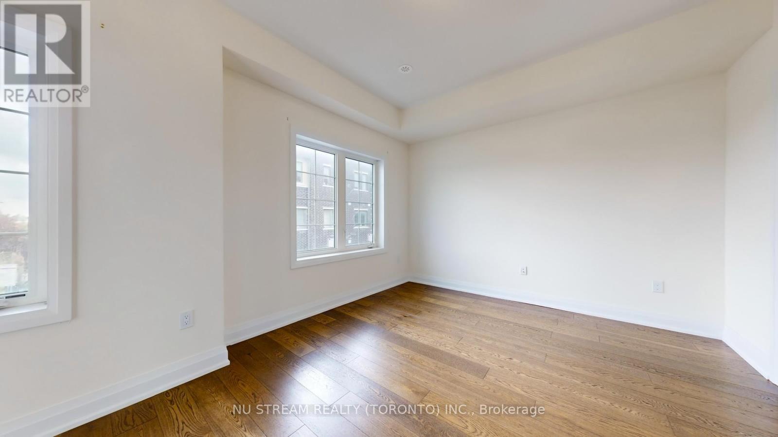 68 Clippers Crescent, Whitchurch-Stouffville, Ontario  L4A 4X7 - Photo 19 - N12393192