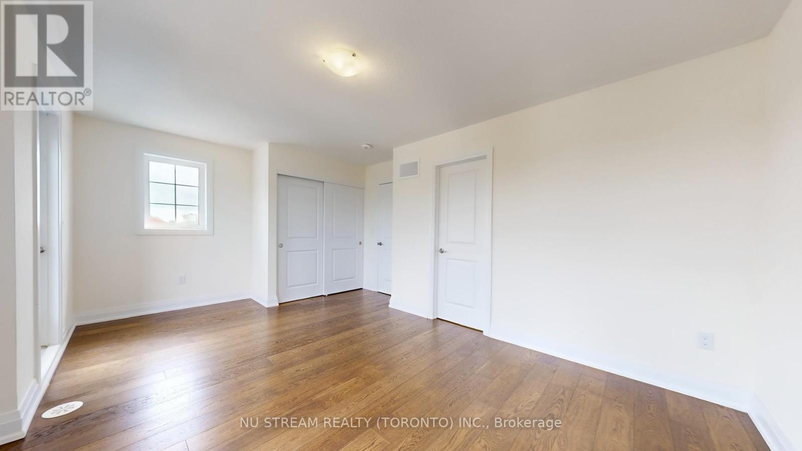 68 Clippers Crescent, Whitchurch-Stouffville, Ontario  L4A 4X7 - Photo 34 - N12393192