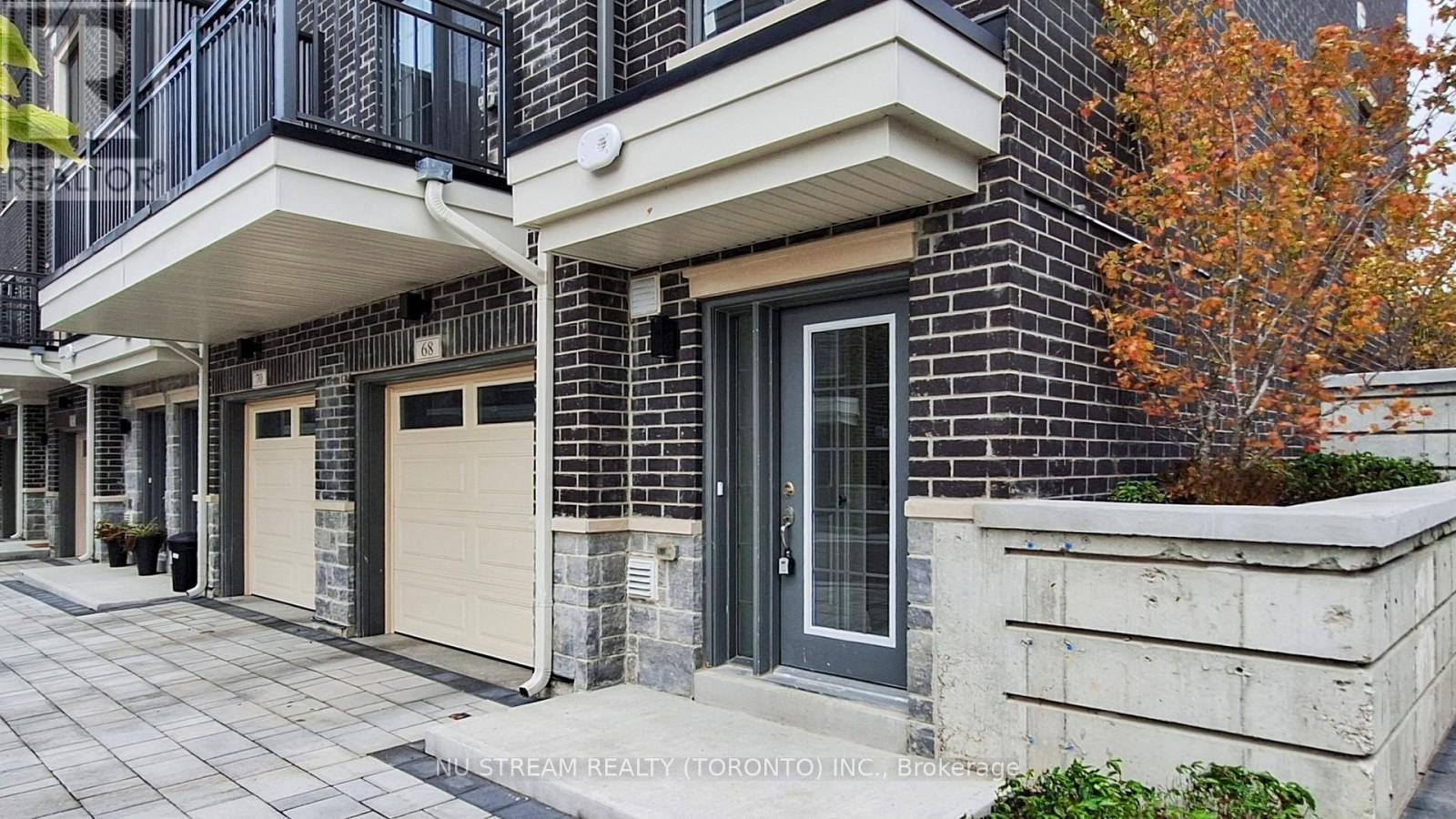 68 Clippers Crescent, Whitchurch-Stouffville, Ontario  L4A 4X7 - Photo 6 - N12393192