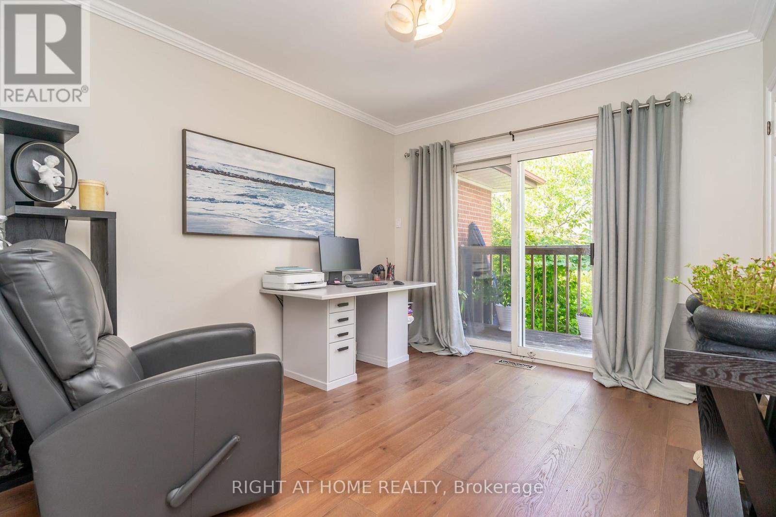 63 Allonsius Drive, Toronto (Eringate-Centennial-West Deane), Ontario  M9C 3N6 - Photo 13 - W12393186
