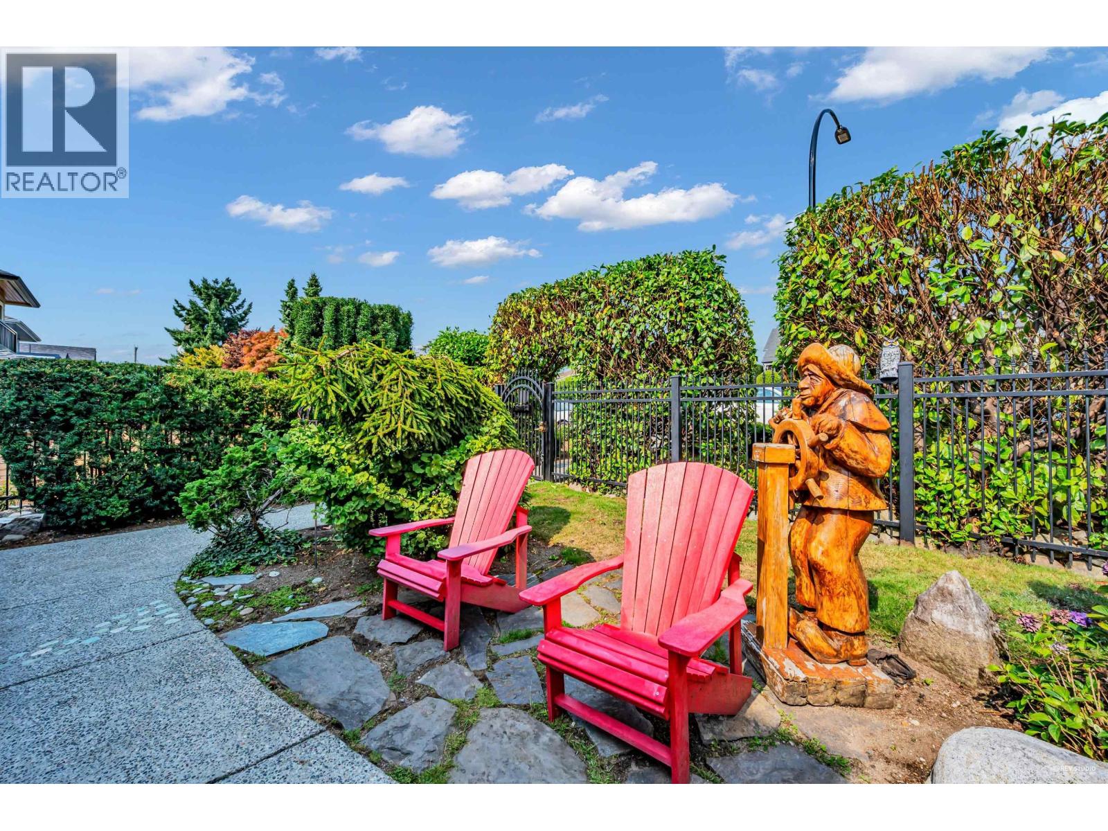 255 W 6th Street, North Vancouver, British Columbia  V7M 1K7 - Photo 33 - R3045176