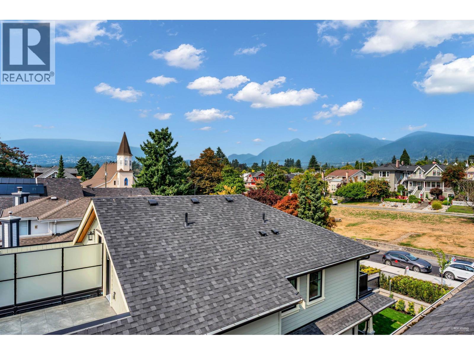 255 W 6th Street, North Vancouver, British Columbia  V7M 1K7 - Photo 36 - R3045176