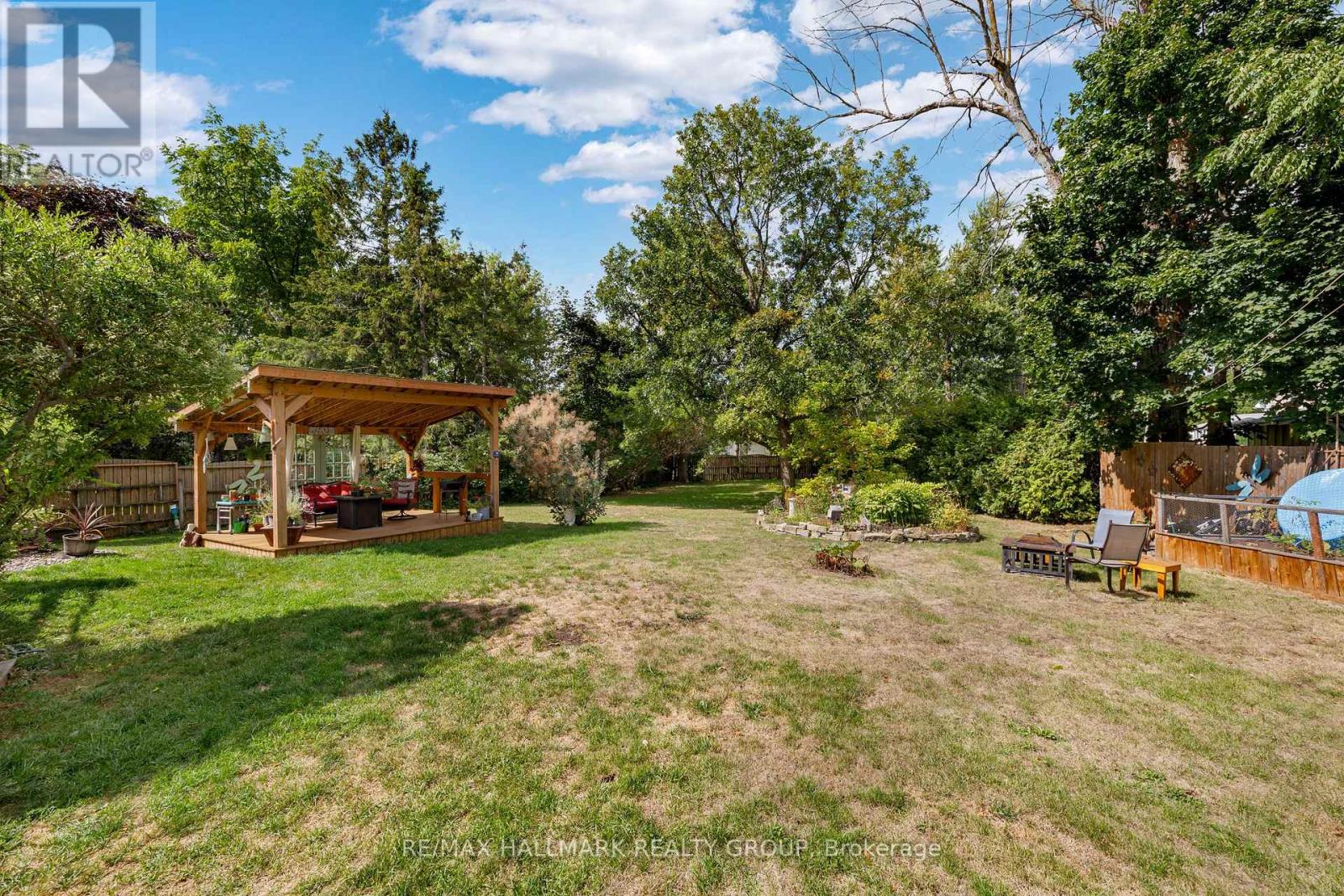 2 Armstrong Place, North Dundas, Ontario  K0C 1H0 - Photo 35 - X12393219