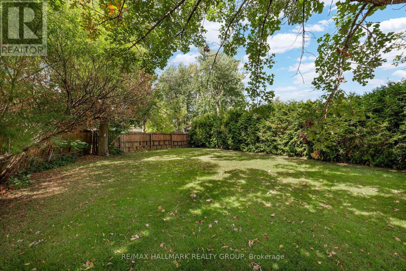 2 Armstrong Place, North Dundas, Ontario  K0C 1H0 - Photo 38 - X12393219