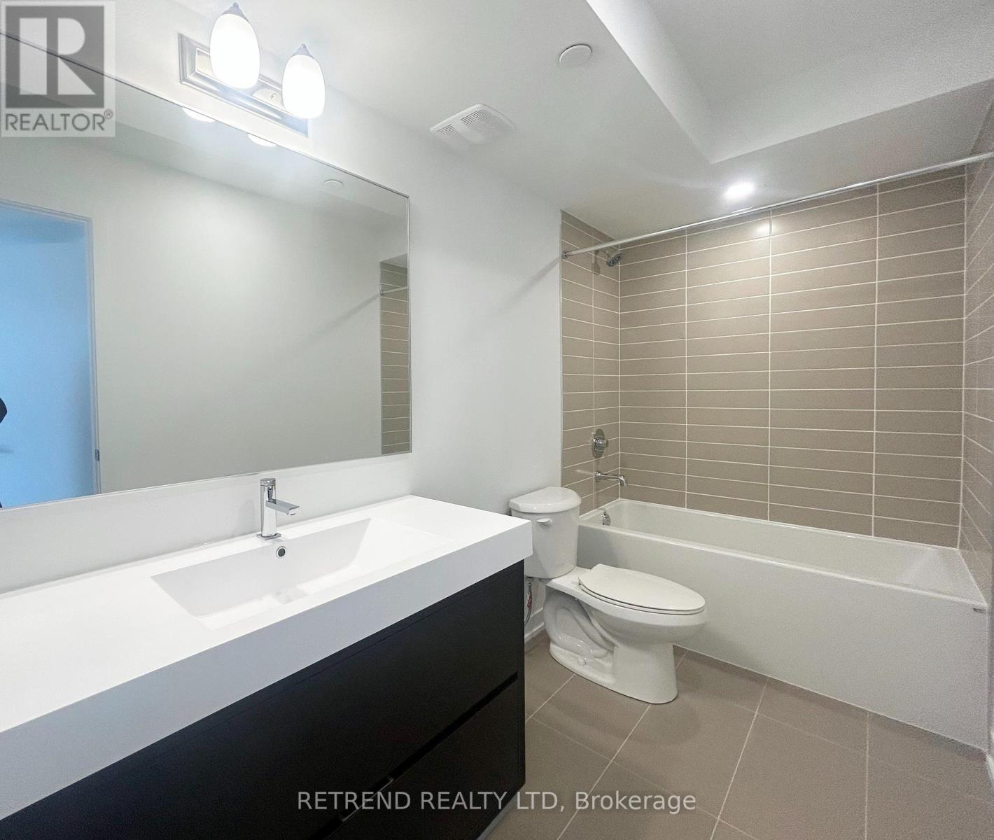 36 Turtle Island Road, Toronto, Ontario  M6A 2M5 - Photo 17 - C12393210