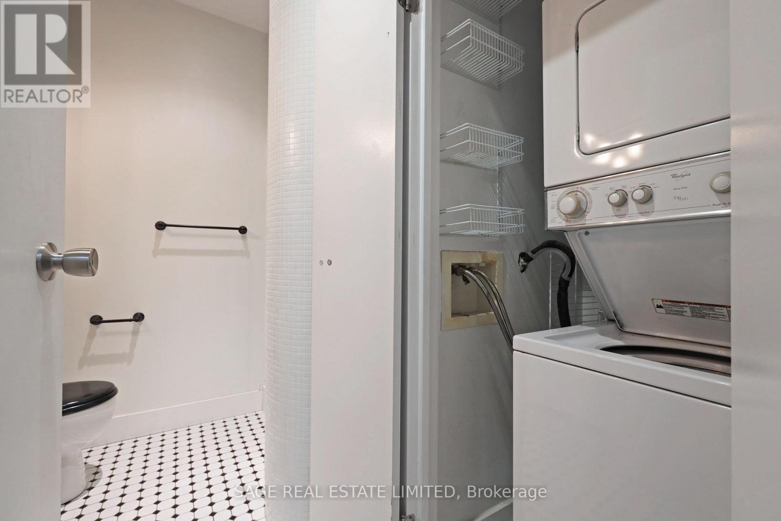 310 - 233 Carlaw Avenue, Toronto, Ontario  M4M 3N6 - Photo 13 - E12393215