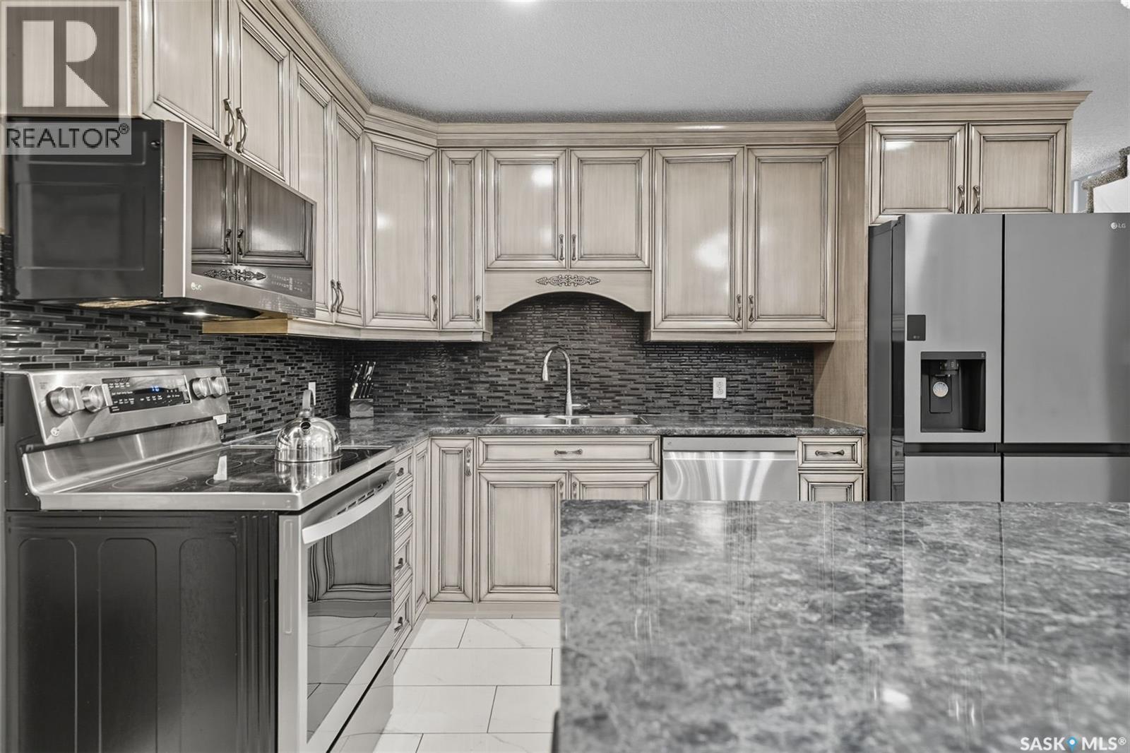 619 Kingsmere Boulevard, Saskatoon, Saskatchewan  S7J 4E7 - Photo 12 - SK017863