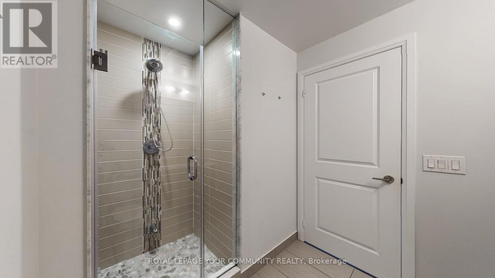 609 - 55 Oneida Crescent, Richmond Hill, Ontario  L4B 4T9 - Photo 26 - N12393224