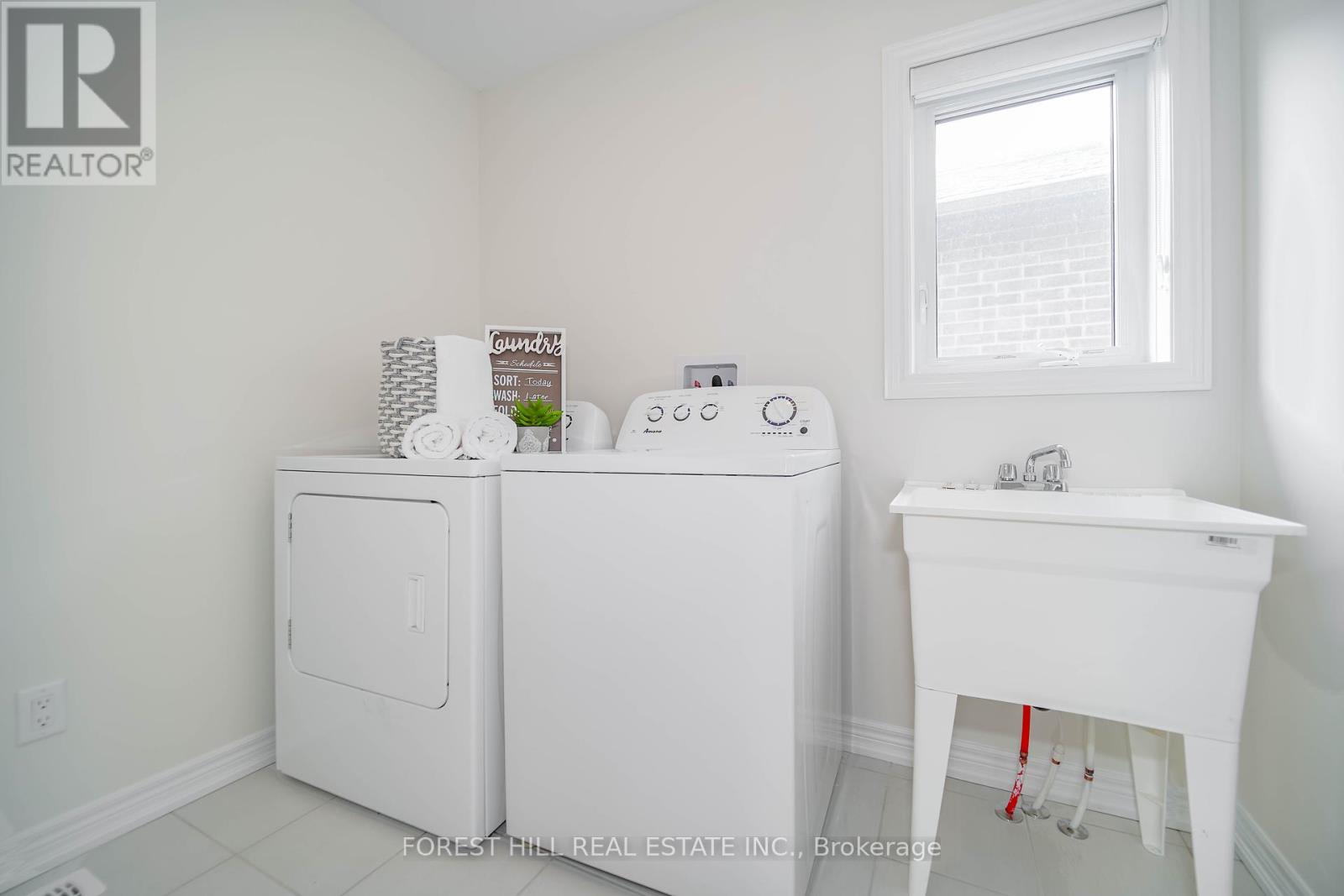 29 Kingsbury Trail, Barrie, Ontario  L9J 0W8 - Photo 23 - S12393220