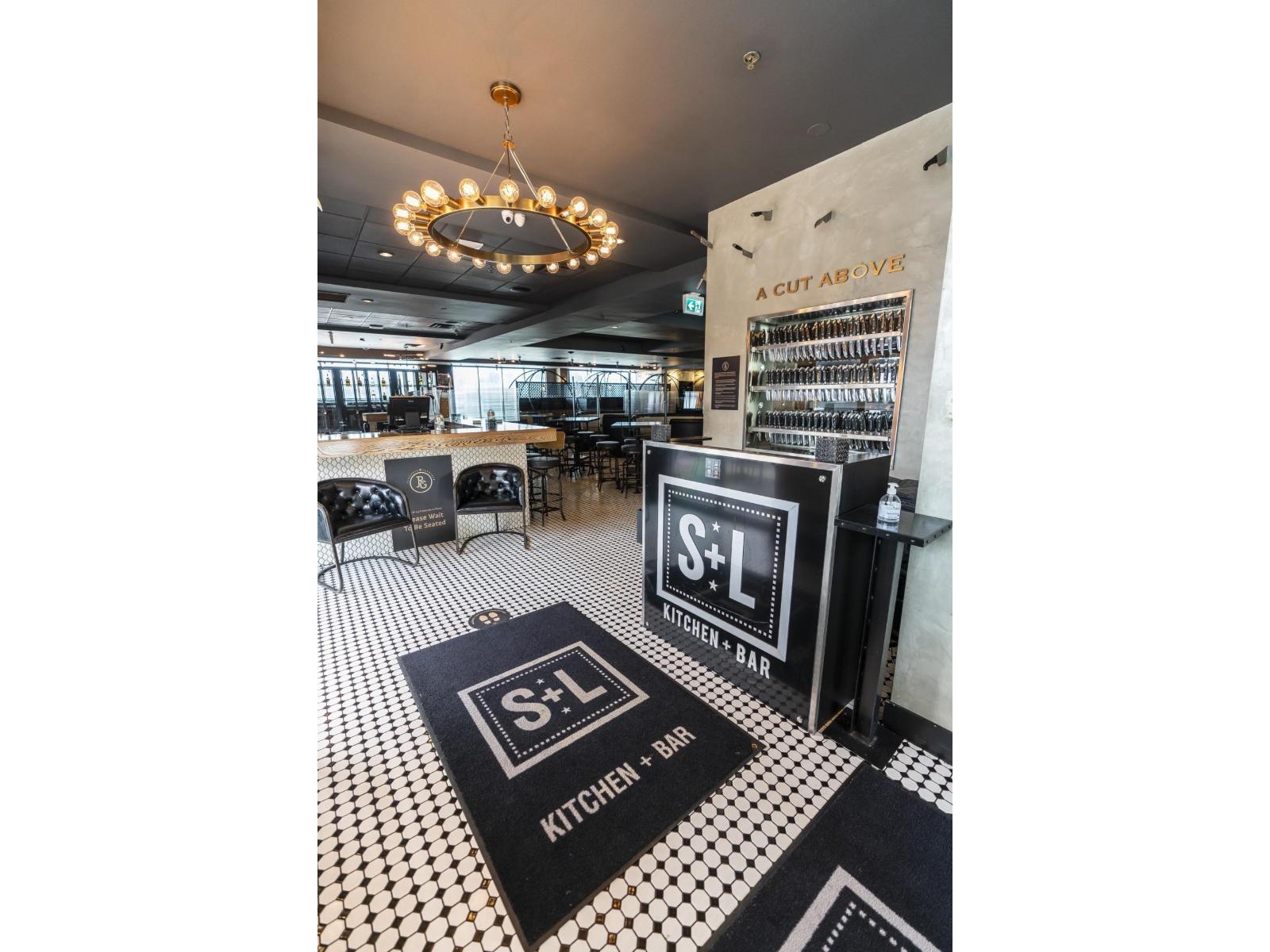 200 20070 Sumas Way, Abbotsford, British Columbia V2S 2C7 - Photo 1 - C8071109