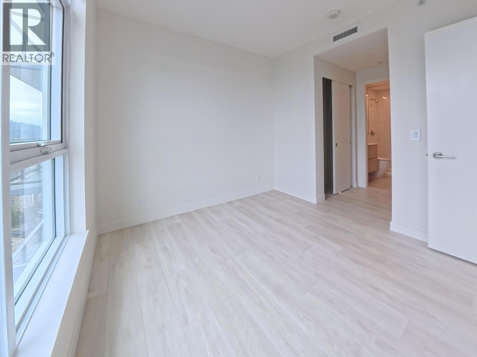 3204 537 Cottonwood Avenue, Coquitlam, British Columbia  V3J 0S4 - Photo 4 - R3043382