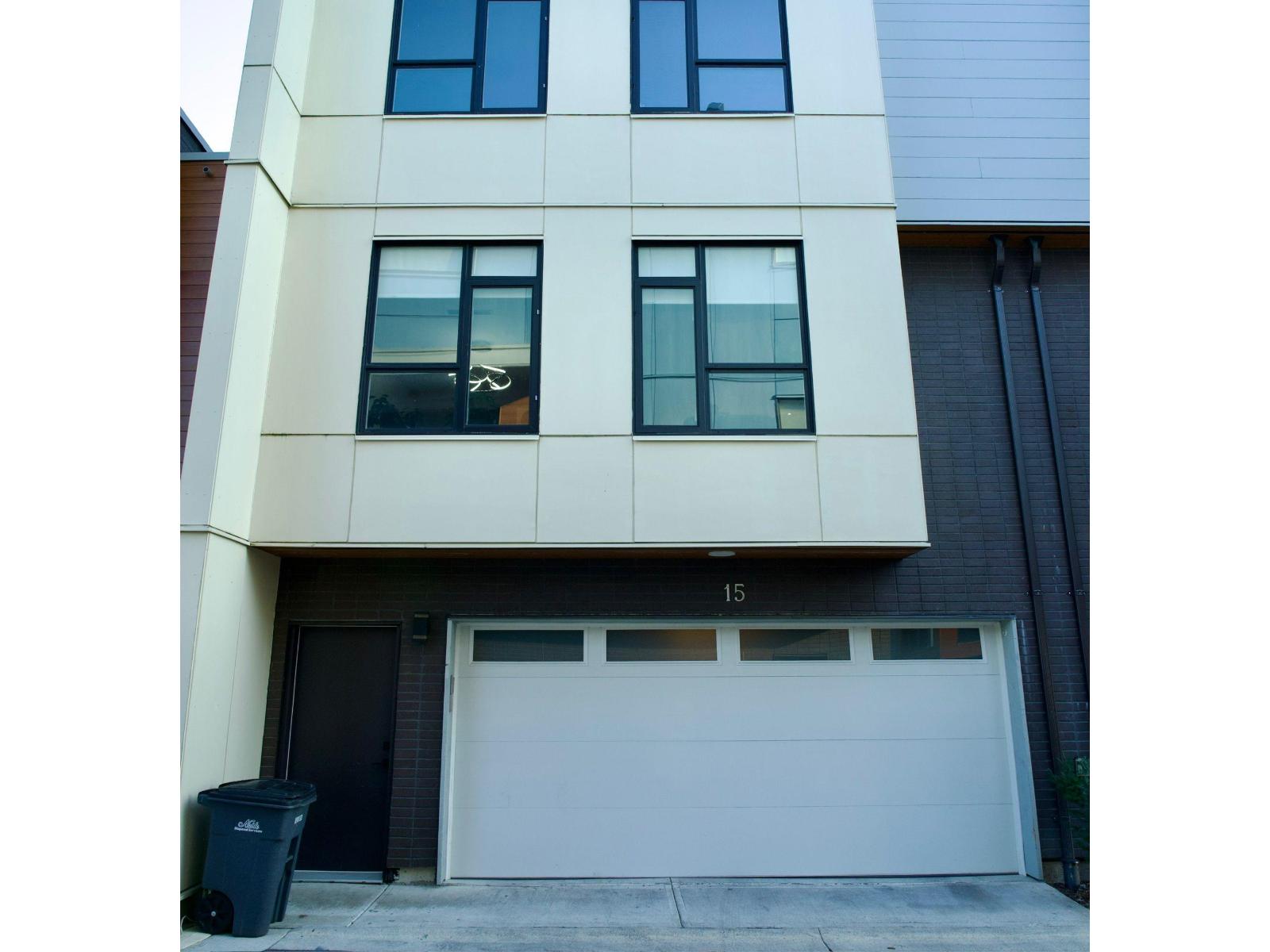 15 5858 132 STREET, Surrey, British Columbia